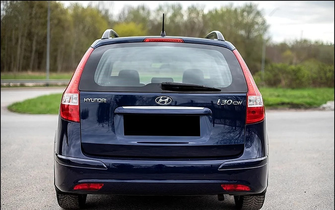 Hyundai I30 cena 19900 przebieg: 150000, rok produkcji 2012 z Elbląg małe 596